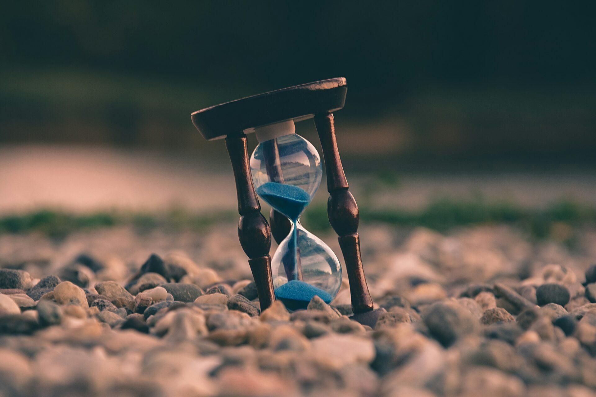 Economia da Atenção, Inteligência Artificial e Direito: Governança e responsabilidade na disputa pelo tempo, pelos dados e pela consciência do consumidor