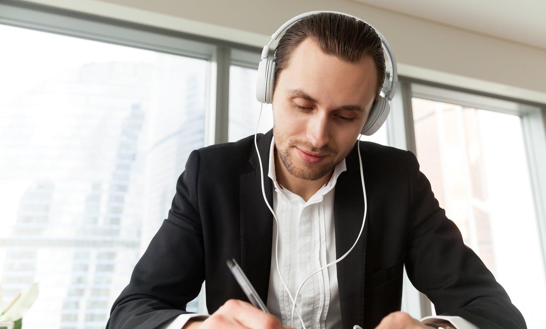 Dia do Empreendedor: 10 episódios do Café com ADM para inspirar o seu sucesso
