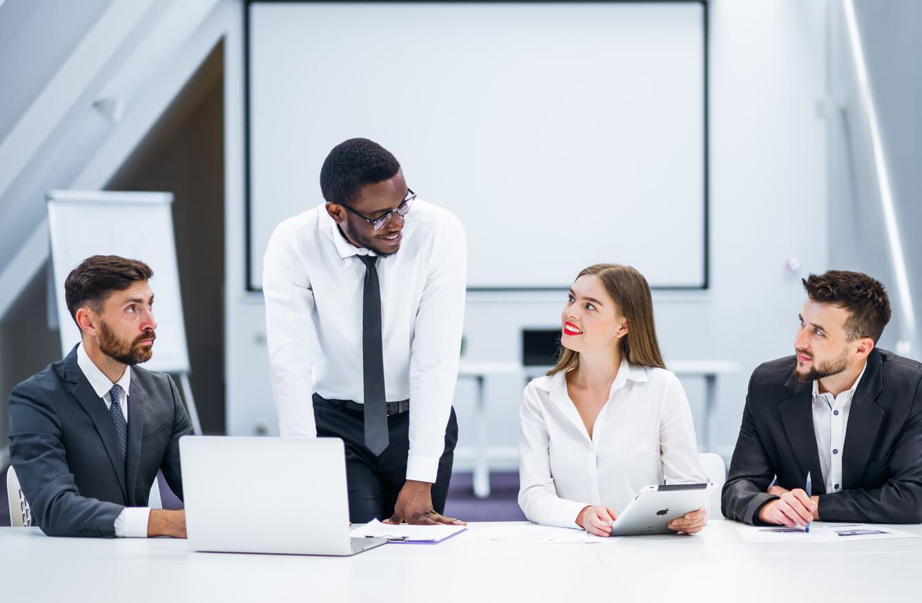 O que empresas sabem sobre microlearning que profissionais ignoram