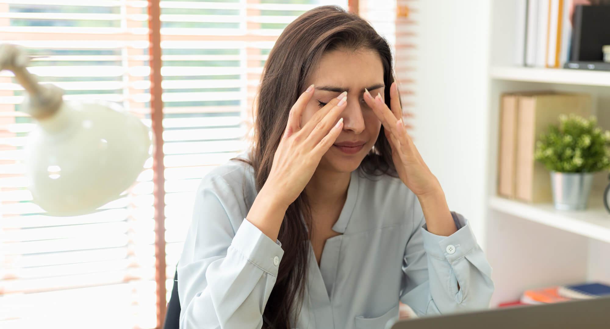 A confusão emocional que leva bons profissionais a decisões contraditórias