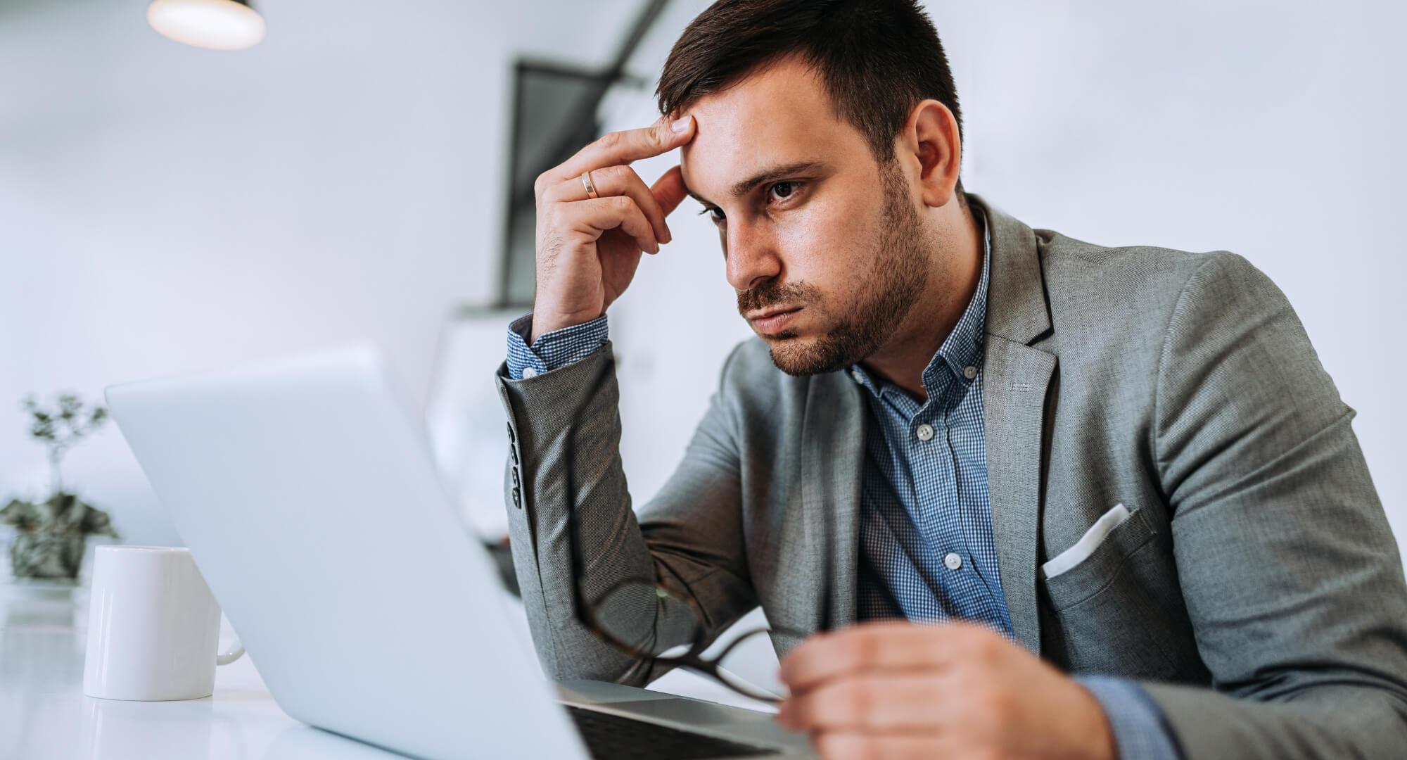 Quando a autocobrança vira sabotagem emocional no trabalho