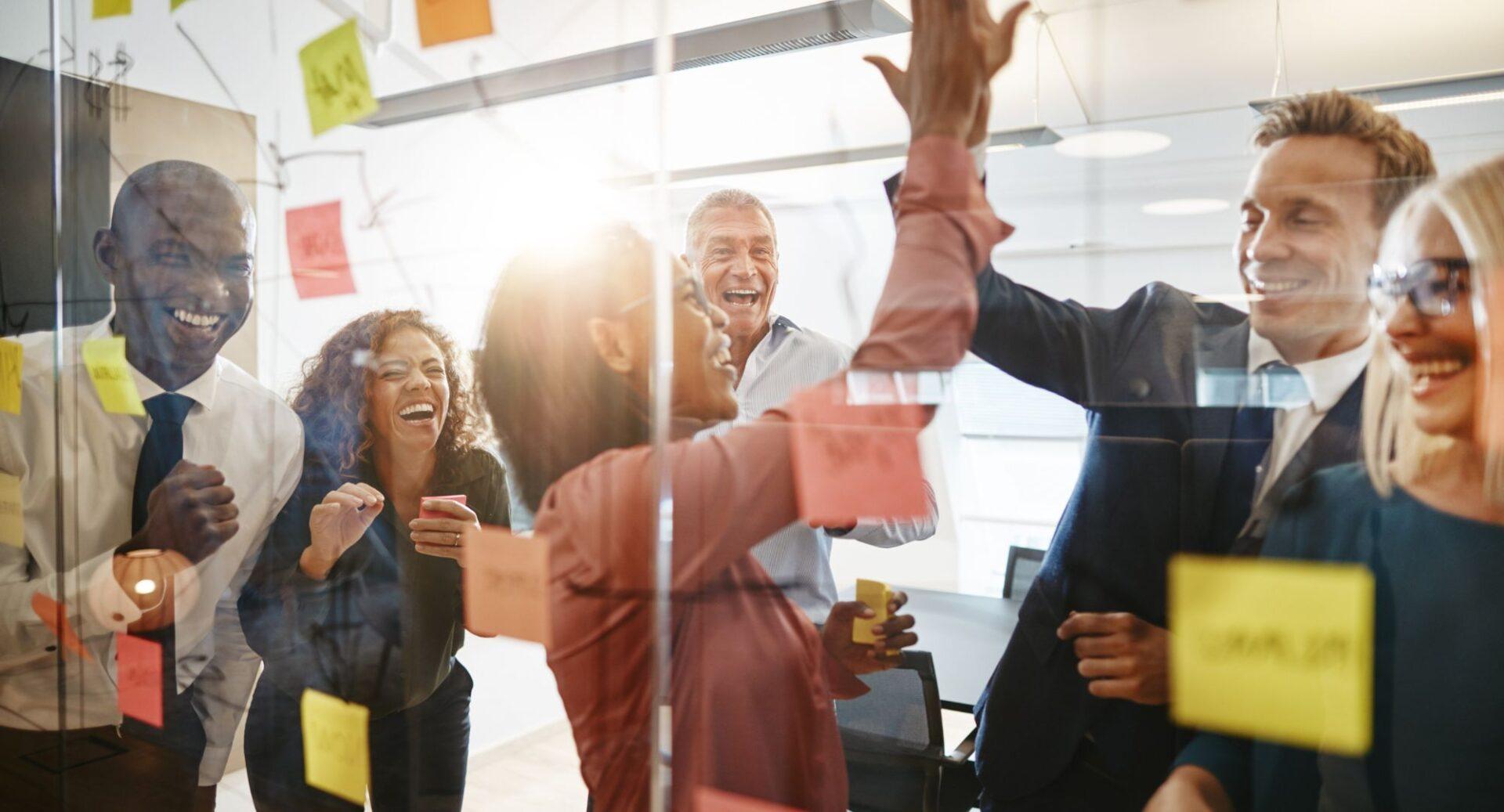 9 atividades de fortalecimento de equipes que realmente funcionam