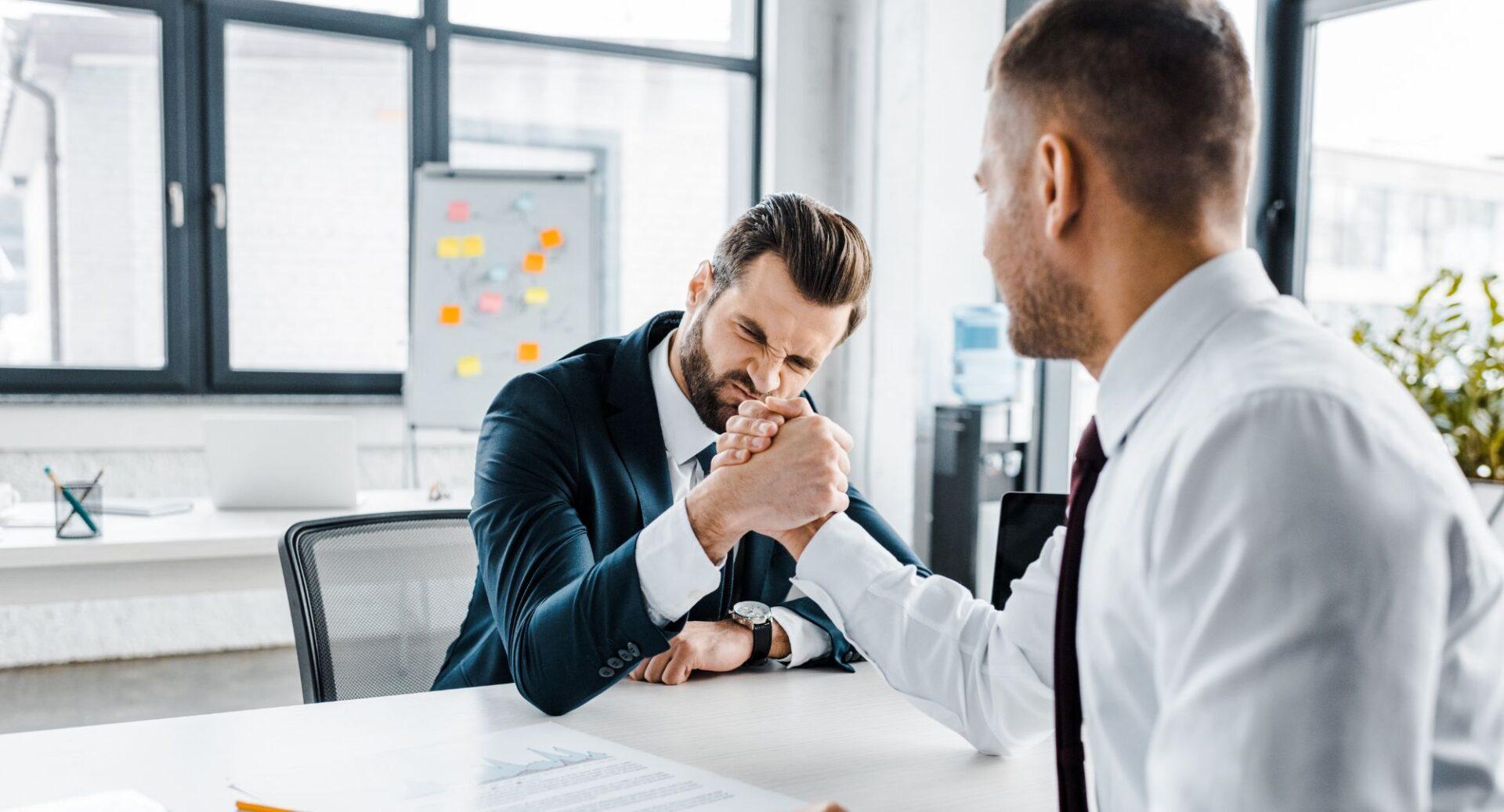 Inveja no trabalho: o sinal que pode virar combustível