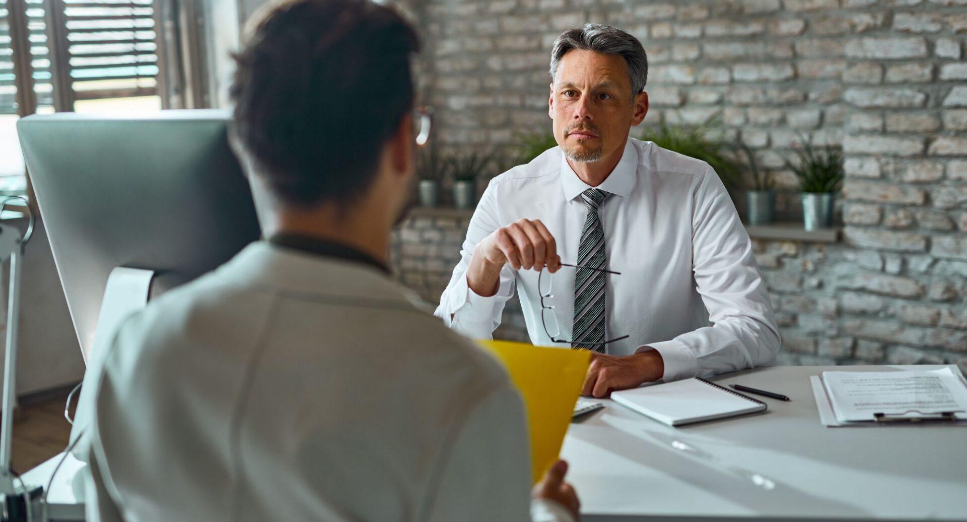 Virada comercial no final de ano: Liderar equipes para alta performance em mercados competitivos