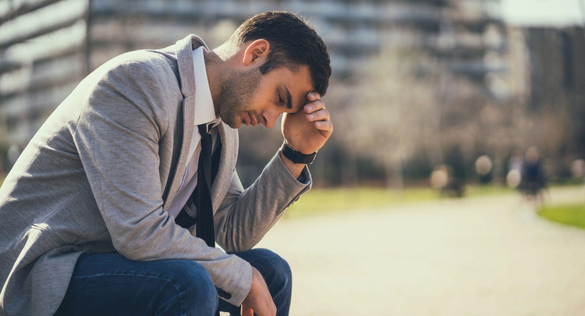 7 sinais de esgotamento emocional que muitos líderes ignoram