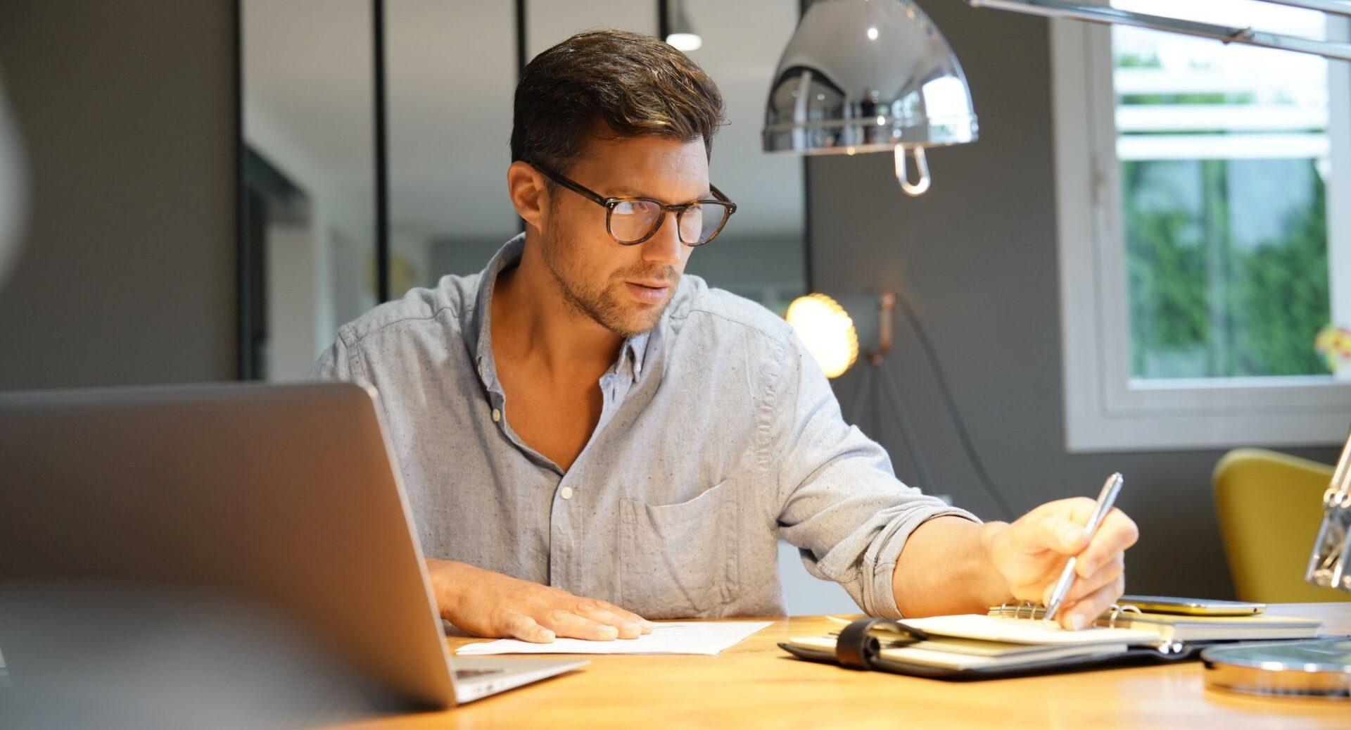 Como líderes podem manter a motivação em períodos de estagnação