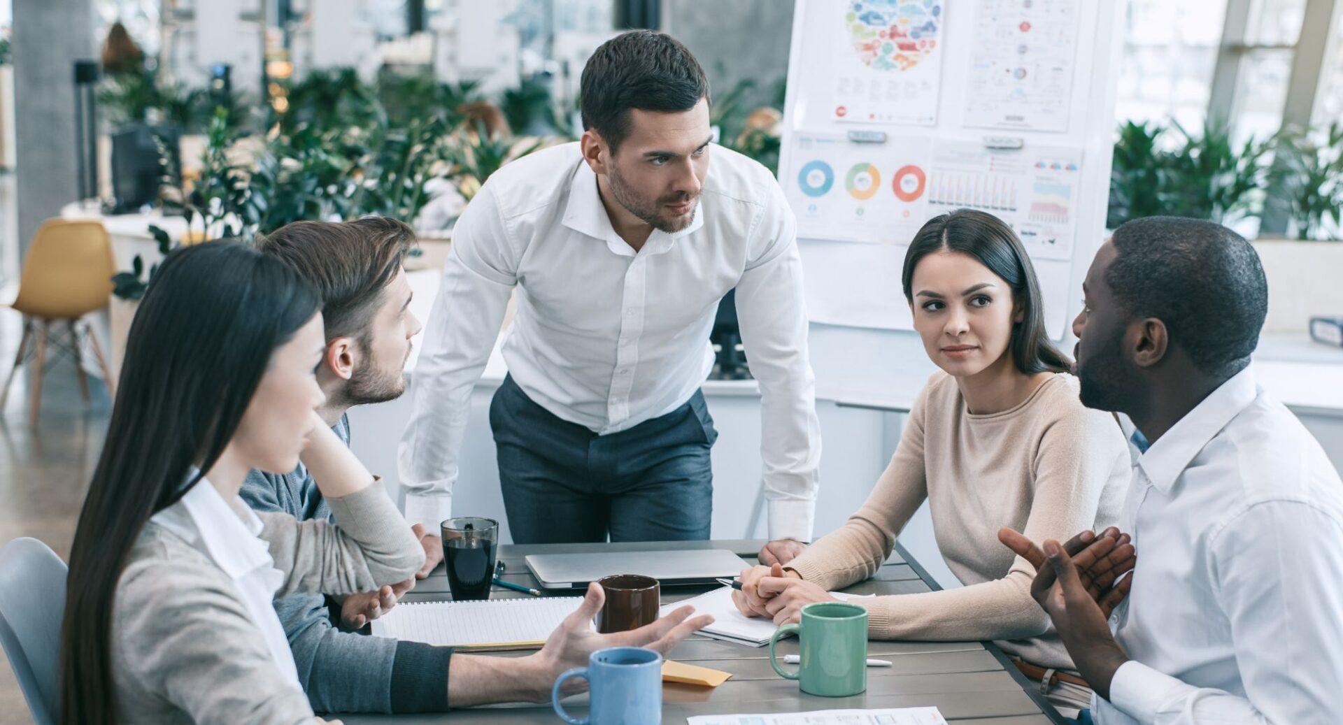 6 padrões de decisão que silenciosamente enfraquecem sua trajetória