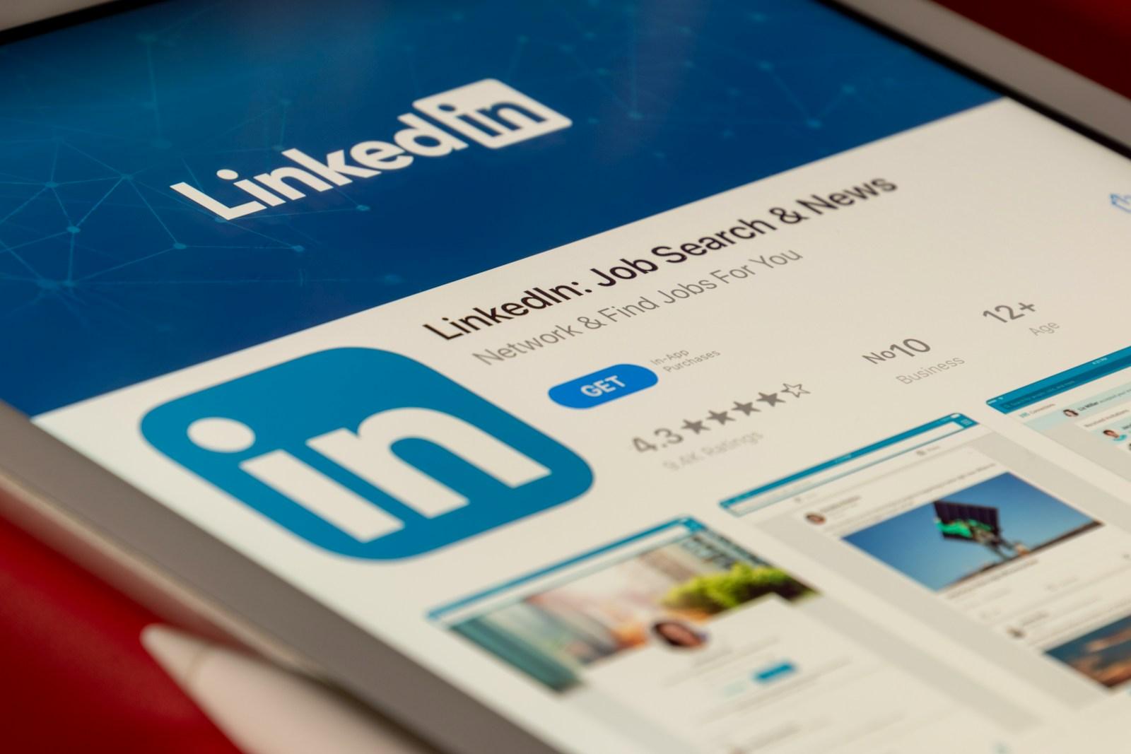 Autoridade não se constrói com frases prontas no LinkedIn