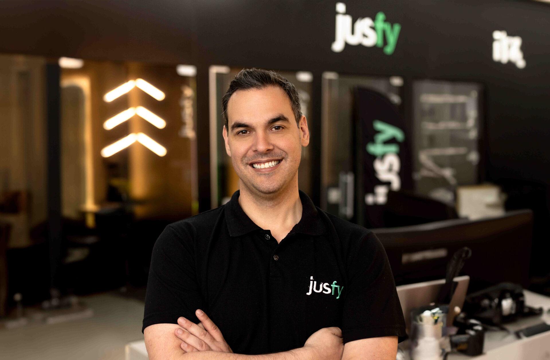 Jusfy lança Jusfy Pay: A primeira solução financeira do Brasil com motor de crédito baseado em processos judiciais